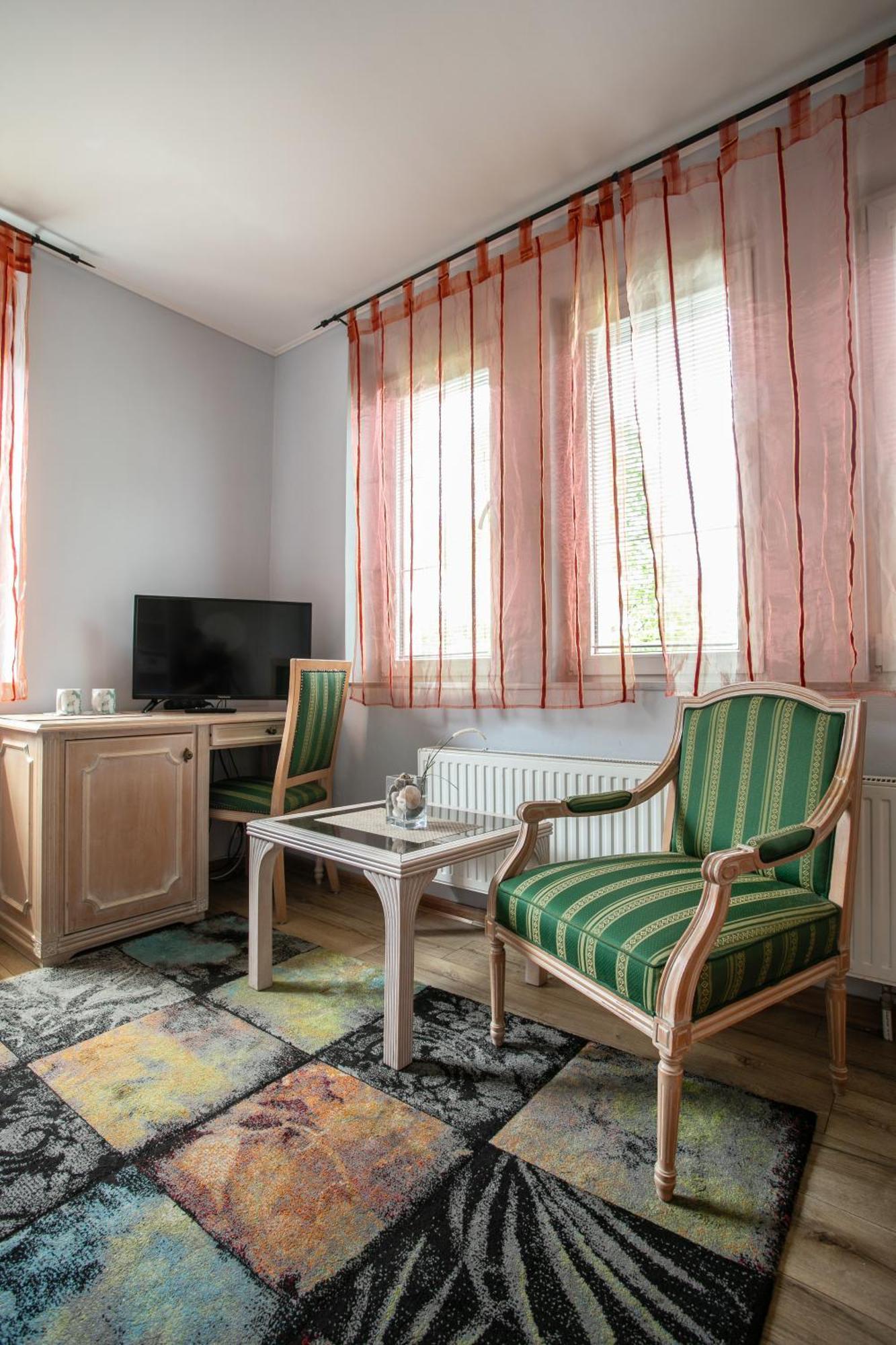 Hotel Panorama ยาคีมอฟ ภายนอก รูปภาพ