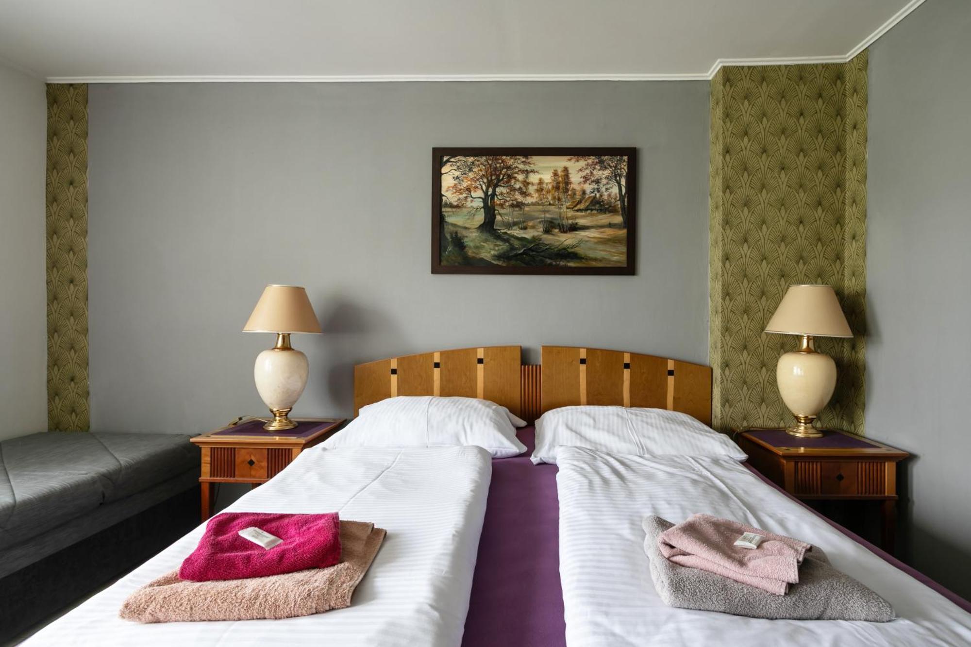 Hotel Panorama ยาคีมอฟ ภายนอก รูปภาพ